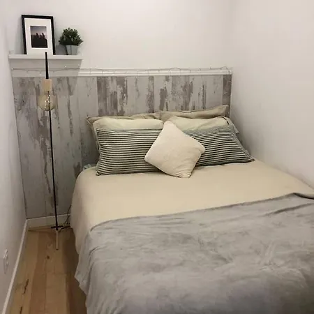 Апартаменты Beco Nest Ii Lovely Studio Лиссабон